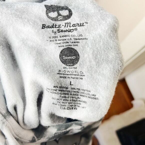 Badtz-Maru Skateboard Tie-Dye Sweatshirt Gray Size Large - Picture 4 of 6